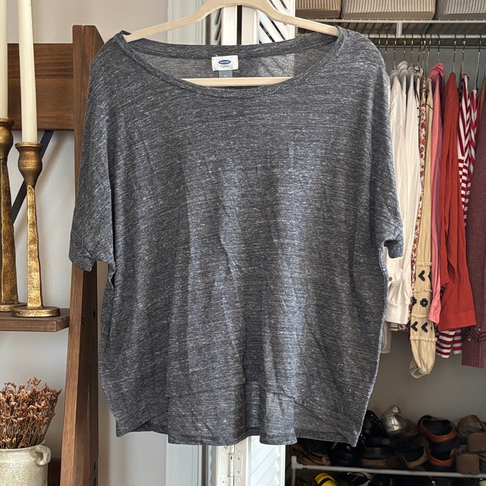 2/$10 Old Navy Charcoal Relaxed Fit Tee